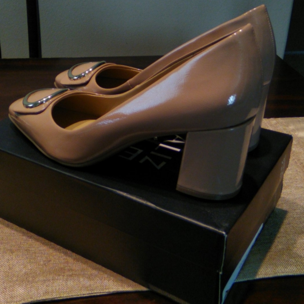 Naturalizer Pump Size 10M - Picture 4 of 5